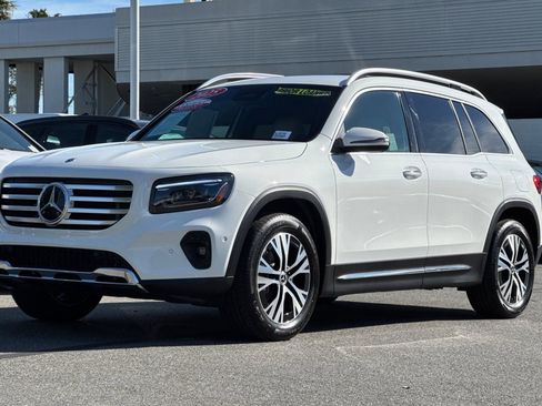 Certified 2025 Mercedes-Benz GLB 250 image 8
