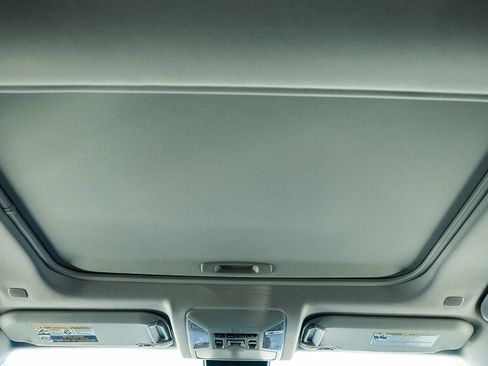 Used 2025 Toyota RAV4 XLE Premium FWD image 16