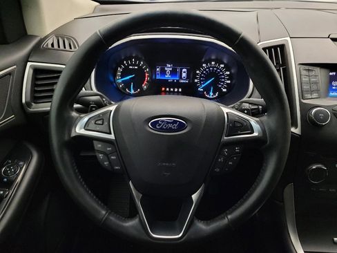 Used 2017 Ford Edge SEL image 22