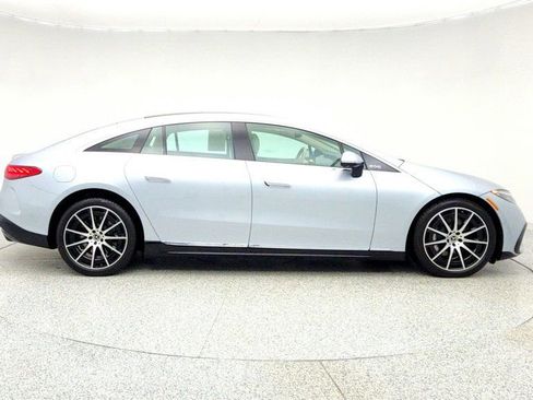 Used 2023 Mercedes-Benz EQS 580 4MATIC Sedan image 4
