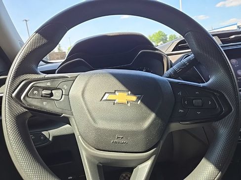 Used 2021 Chevrolet TrailBlazer LT w/ Convenience Package AWD/4WD image 14