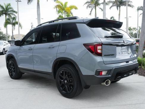 Used 2025 Honda Passport Black Edition image 8