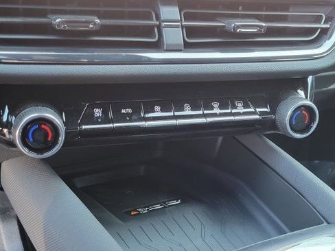 New 2025 Chevrolet Equinox EV RS image 28