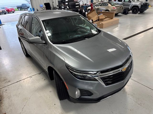 Used 2024 Chevrolet Equinox LT AWD/4WD image 30