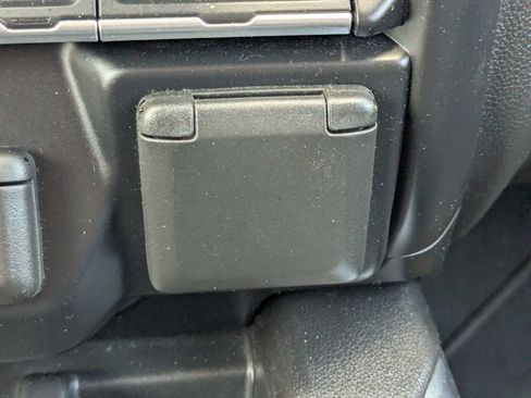Used 2019 GMC Sierra 1500 SLT w/ SLT Premium Plus Package AWD/4WD image 32
