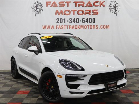 Used 2018 Porsche Macan GTS image 4