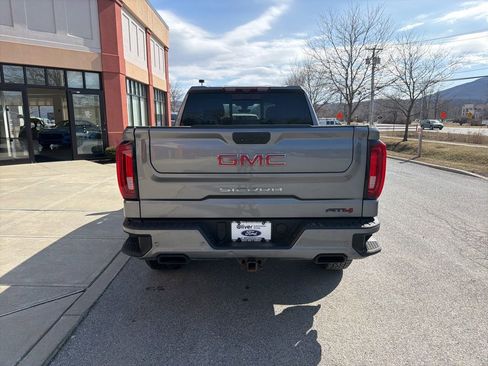 Used 2022 GMC Sierra 1500 AT4 w/ AT4 Premium Package image 6