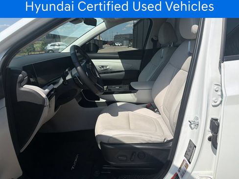 Certified 2025 Hyundai Tucson Limited AWD/4WD image 11