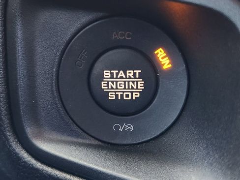 Used 2025 Jeep Wrangler Unlimited Sport AWD/4WD image 21