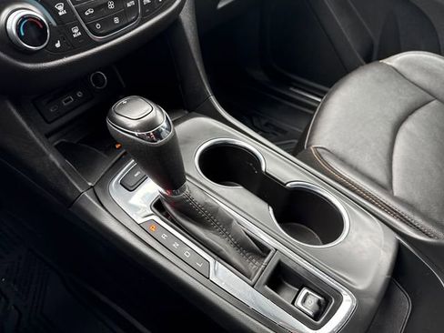 Used 2021 Chevrolet Equinox Premier AWD/4WD image 27