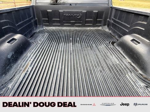 Used 2024 RAM 2500 Big Horn AWD/4WD image 24