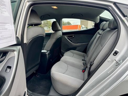 Used 2011 Hyundai Elantra GLS w/ Navigation Pkg 4 image 25