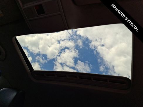 Used 2018 Volkswagen Jetta SE image 18