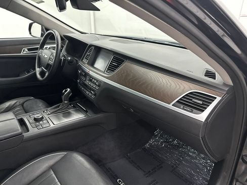 Used 2015 Hyundai Genesis 3.8 w/ Option Group 04 RWD image 27