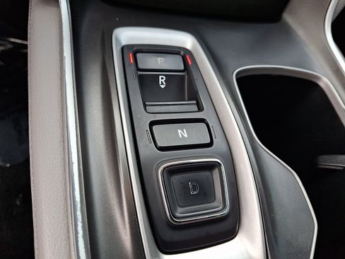 Used 2018 Honda Accord Touring image 15
