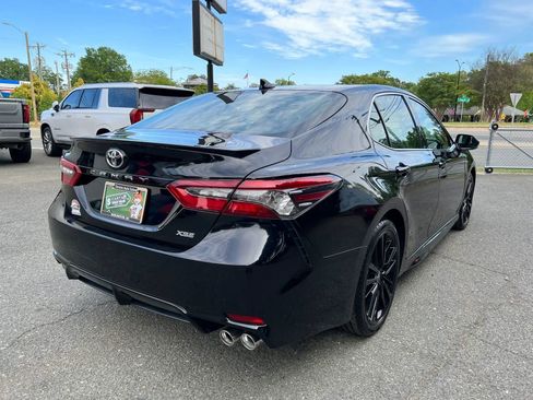 Used 2024 Toyota Camry XSE FWD image 4