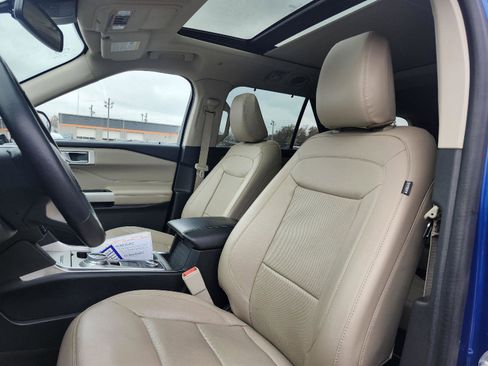 Used 2022 Ford Explorer Limited w/ Hybrid Equipment Group 310A image 12