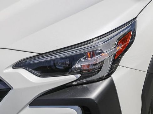 Used 2025 Subaru Outback Touring XT AWD/4WD image 8