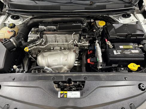 Used 2017 Chrysler 200 LX FWD image 61