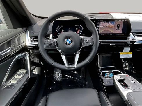 New 2026 BMW X1 xDrive28i w/ Technology Package AWD/4WD image 8
