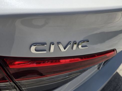 Used 2024 Honda Civic Touring image 14