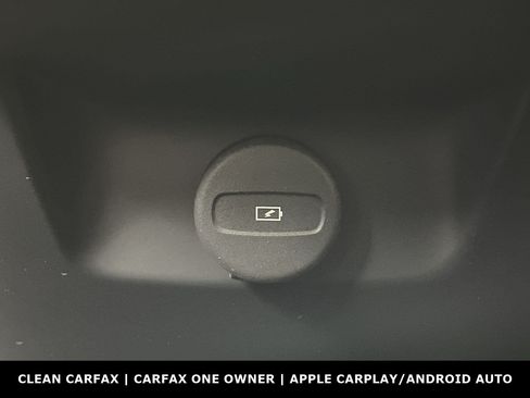 Used 2023 Volvo XC60 B5 Plus AWD/4WD image 13