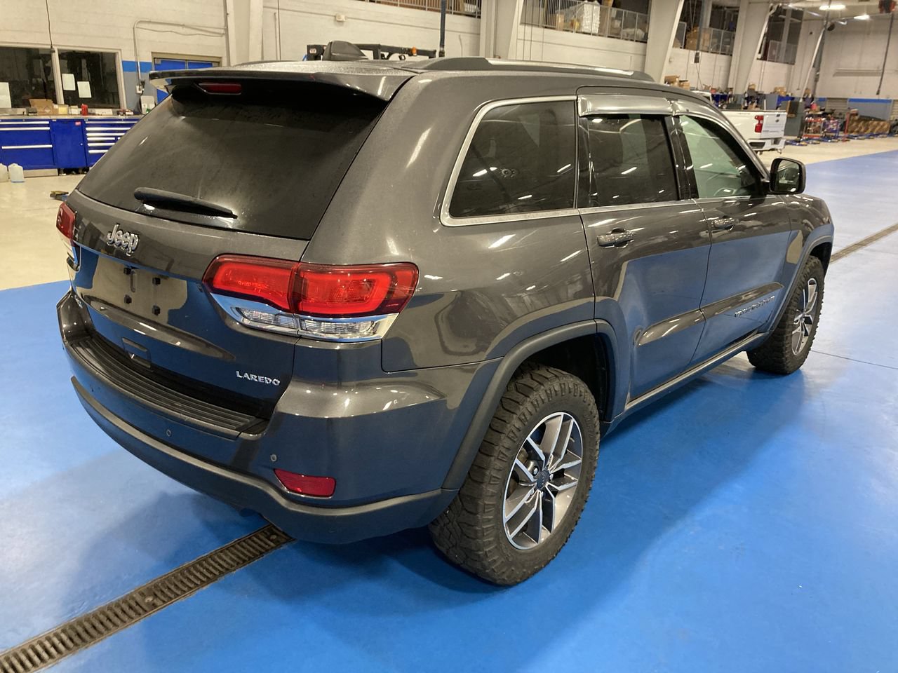 Used 2020 Jeep Grand Cherokee Laredo w/ Security & Convenience Group AWD/4WD image 7