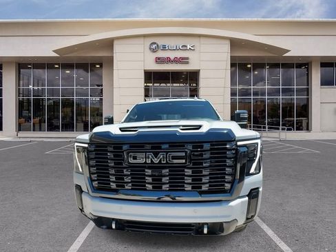 Certified 2024 GMC Sierra 2500 Denali Ultimate w/ Max Trailering Package AWD/4WD image 4