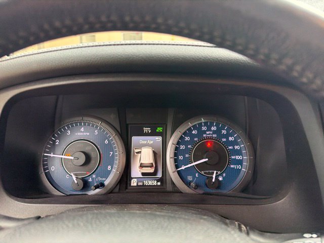 Used 2019 Toyota Sienna XLE w/ XLE Navigation Package FWD image 9