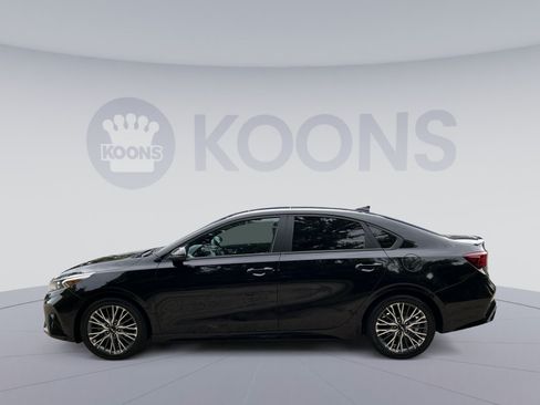 Used 2023 Kia Forte GT-Line w/ GT-Line Premium Package FWD image 2