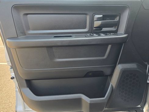 Used 2016 RAM 1500 Express w/ Popular Equipment Group AWD/4WD image 12