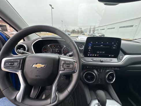 Used 2024 Chevrolet Blazer LT w/ Convenience Package image 11