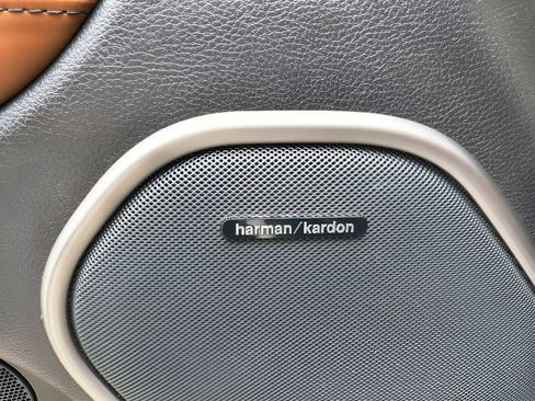 Used 2021 Jeep Grand Cherokee Overland w/ Trailer Tow Group IV image 11