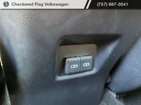 Used 2024 Toyota RAV4 XLE AWD/4WD image 27