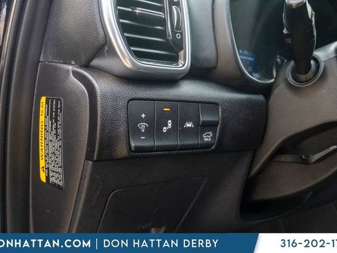 Used 2021 Kia Sportage EX FWD image 18