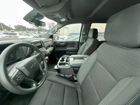 Used 2024 Chevrolet Silverado 1500 Custom Trail Boss w/ Turbomax Blackout Package image 7