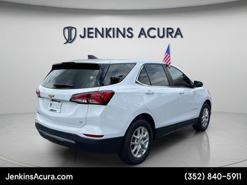 Used 2023 Chevrolet Equinox LT FWD image 3