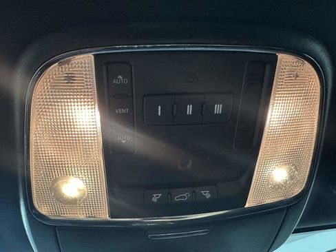 Used 2021 Jeep Grand Cherokee Freedom Edition image 25