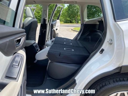 Used 2023 Subaru Forester Premium AWD/4WD image 34