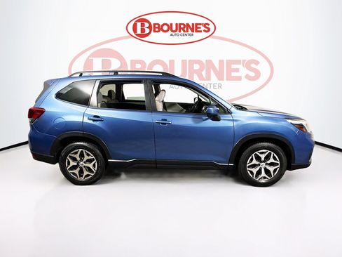 Used 2021 Subaru Forester Premium AWD/4WD image 12
