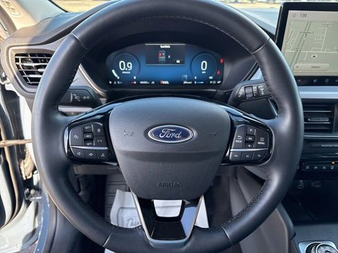 Used 2024 Ford Escape Platinum image 23