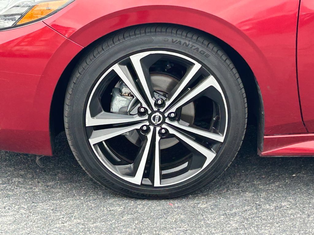 Used 2020 Nissan Sentra SR FWD image 13