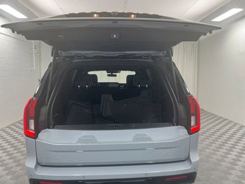 Used 2025 Ford Expedition Tremor AWD/4WD image 8
