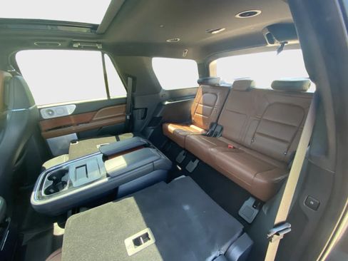 Used 2024 Lincoln Navigator Reserve AWD/4WD image 20