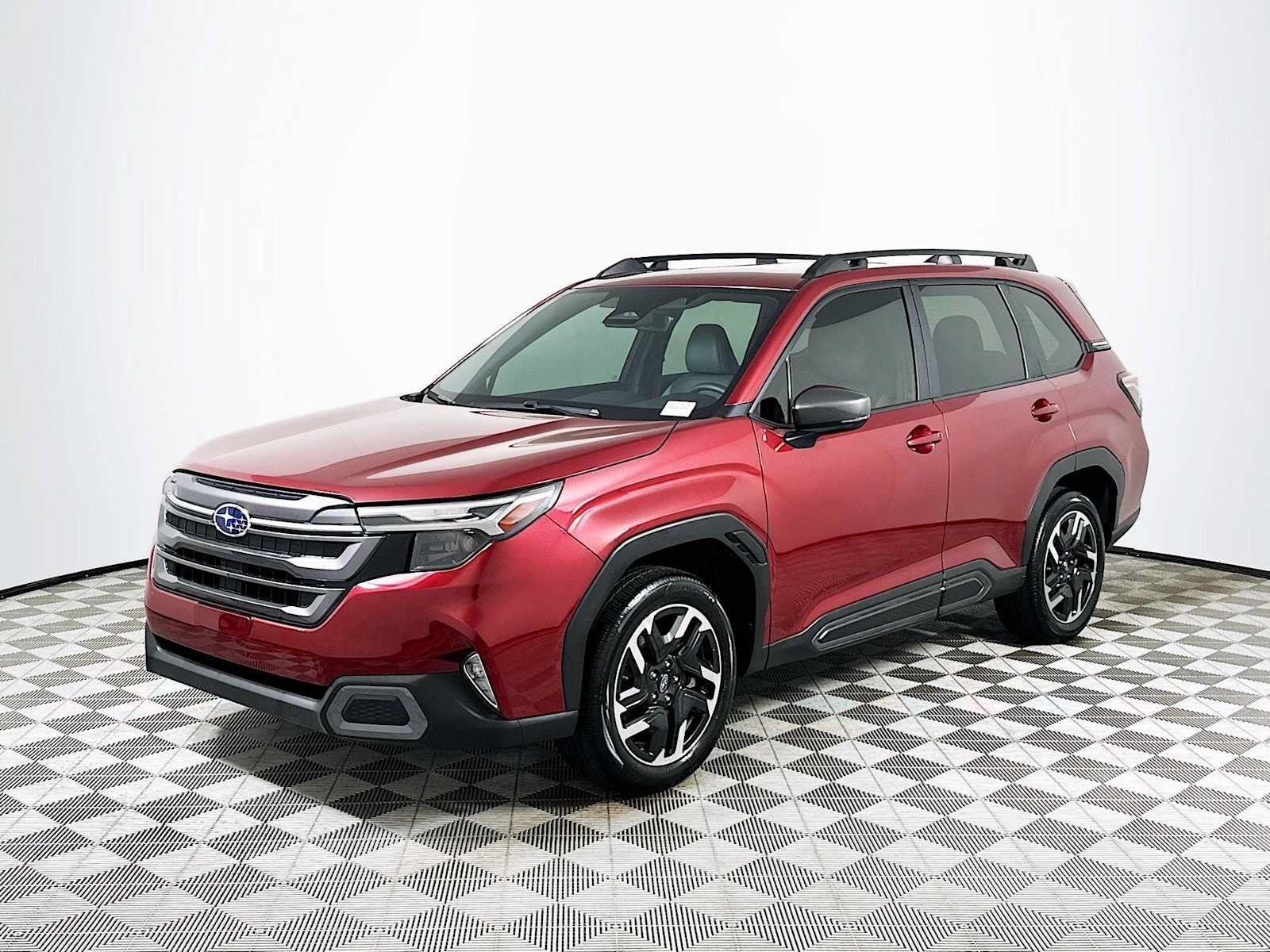 Used 2025 Subaru Forester Limited w/ Popular Package #1 AWD/4WD image 3