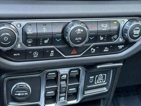 New 2025 Jeep Wrangler Sahara w/ Safety Group image 18