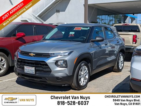 Used 2023 Chevrolet TrailBlazer LS image 1