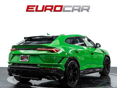 Used 2024 Lamborghini Urus Performante AWD/4WD image 5