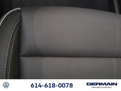 Used 2025 Buick Envision Avenir AWD/4WD image 30