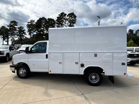New 2025 Chevrolet Express 3500 w/ Power Convenience Package image 8